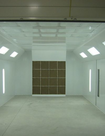 RTT Engineered Solutions EZ Modified Downdraft Paint Booth