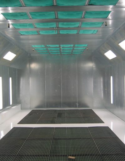 RTT Engineered Solutions EZ Pit Downdraft Paint Booths