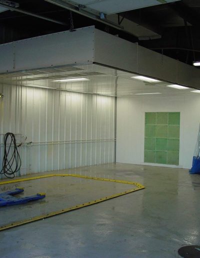 RTT Engineered Solutions Paint Booth Finishing Prep Station