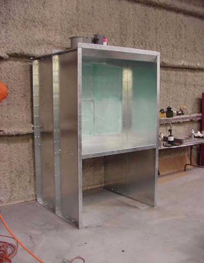 RTT Engineered Solutions Open Front Bench Paint Booth